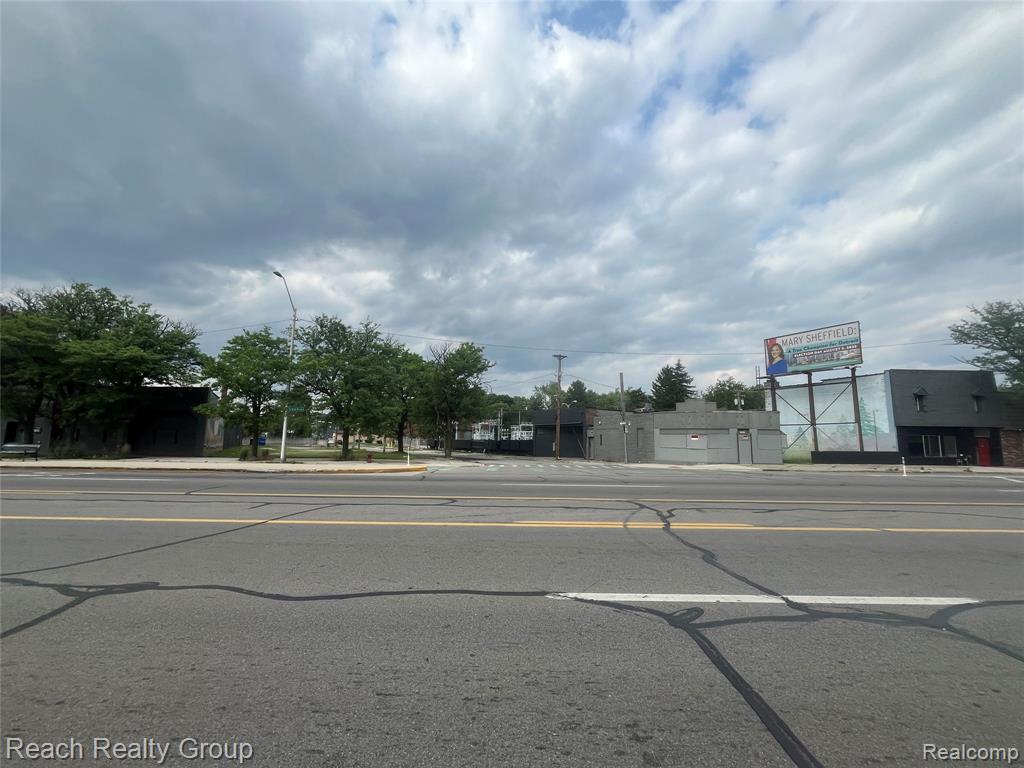 21603 Grand River Avenue, Detroit, MI 48219 — Photo 3