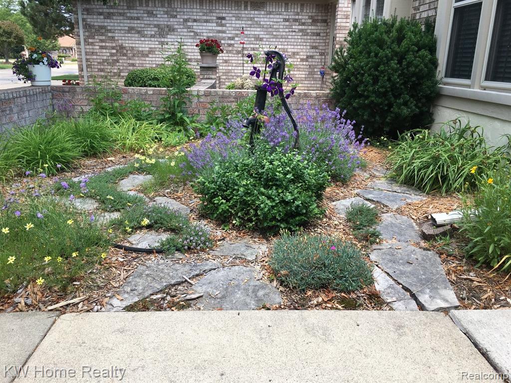43516 RIVERBEND Boulevard, Clinton Twp, MI 48038 — Photo 29