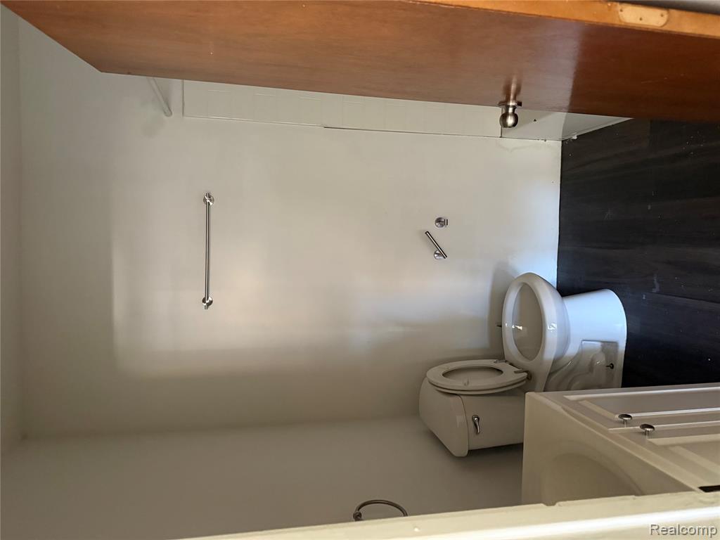 834 Remington Avenue, Flint, MI 48507 — Photo 5