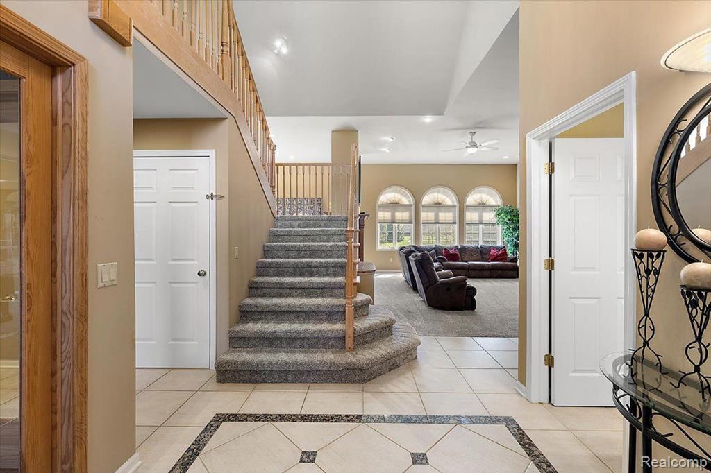 8449 S SHORE Drive, Clarkston, MI 48348 — Photo 11