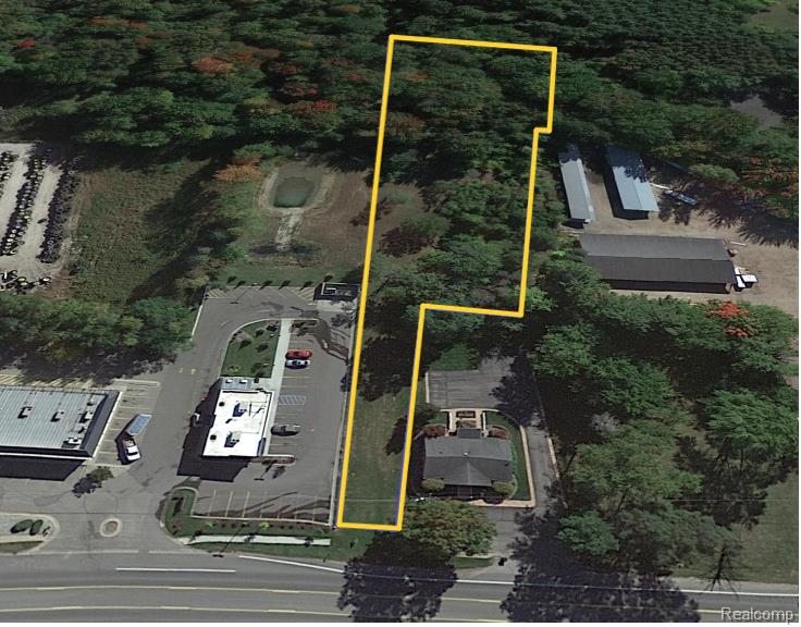 4040 Grange Hall Road, Holly, MI 48442 — front exterior