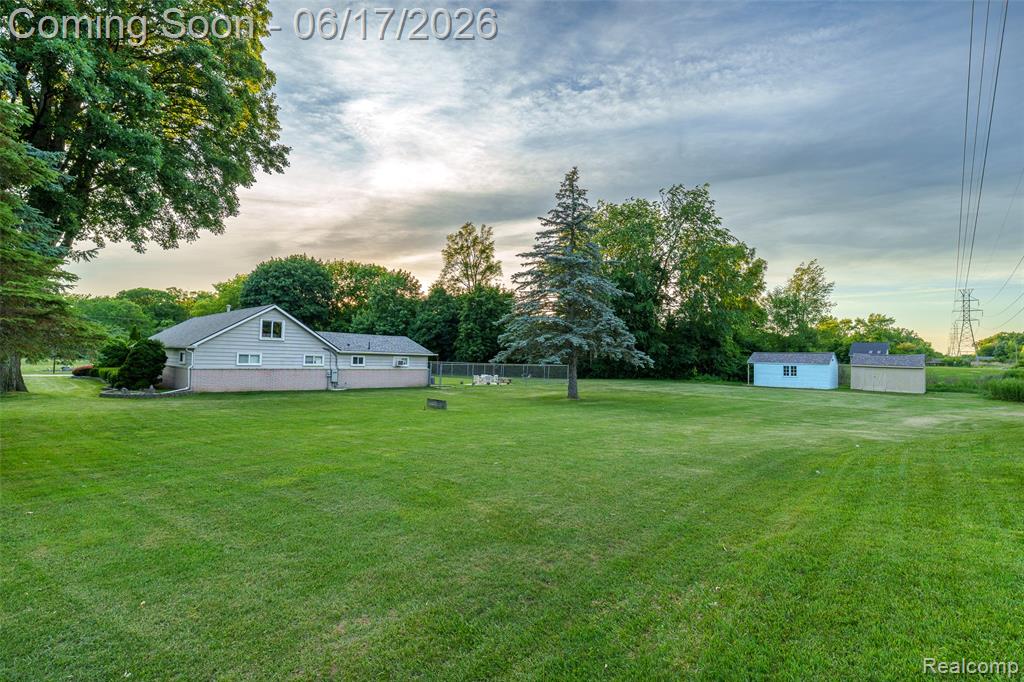 921 E Northfield Avenue, Pontiac, MI 48340 — Photo 31