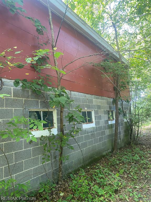 1215 S Bull Run Road, Fowlerville, MI 48836 — Photo 63