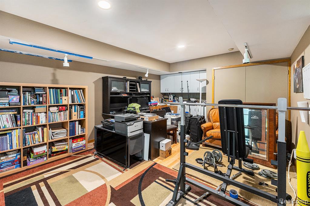 5130 Whitlow Court, Commerce Twp, MI 48382 — Photo 24
