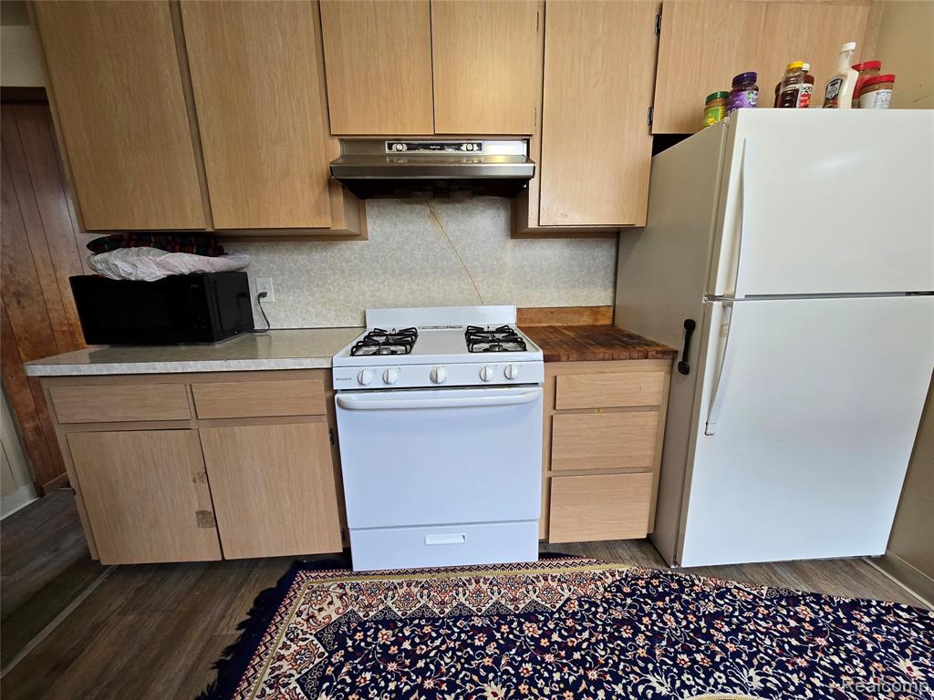 11351 MCDOUGALL Street, Hamtramck, MI 48212 — Photo 14