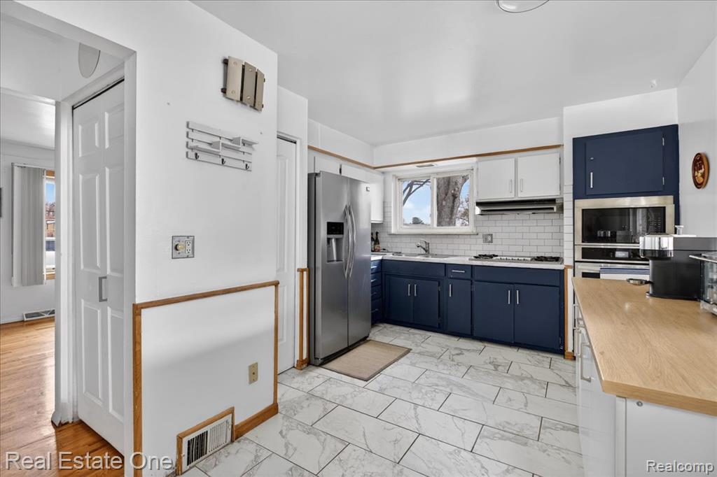 13262 Carol Avenue, Warren, MI 48088 — Photo 12