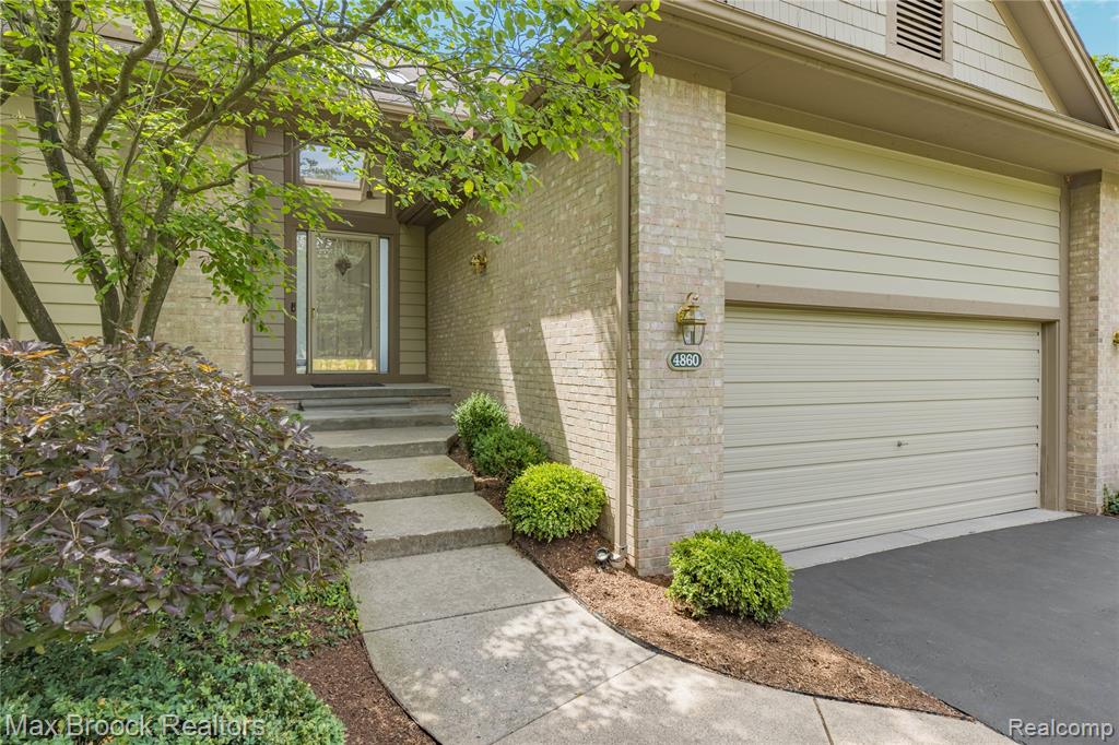 4860 Lagoons Circle, West Bloomfield, MI 48323 — Photo 5