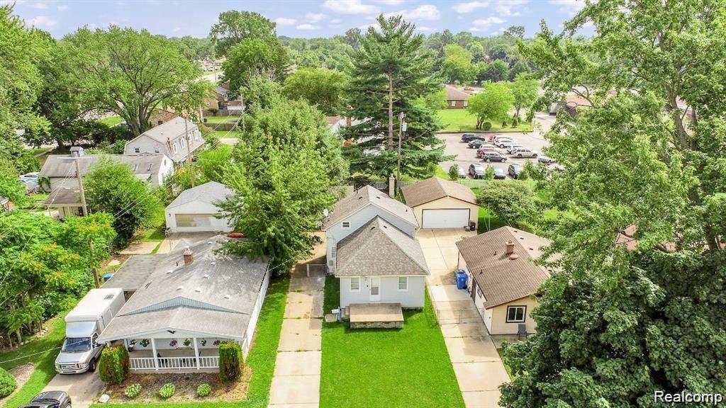 8676 Robindale Avenue, Dearborn Heights, MI 48127 — Photo 2