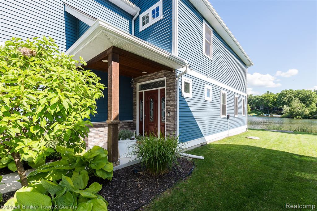 11634 Island Court, Hartland, MI 48353 — Photo 16