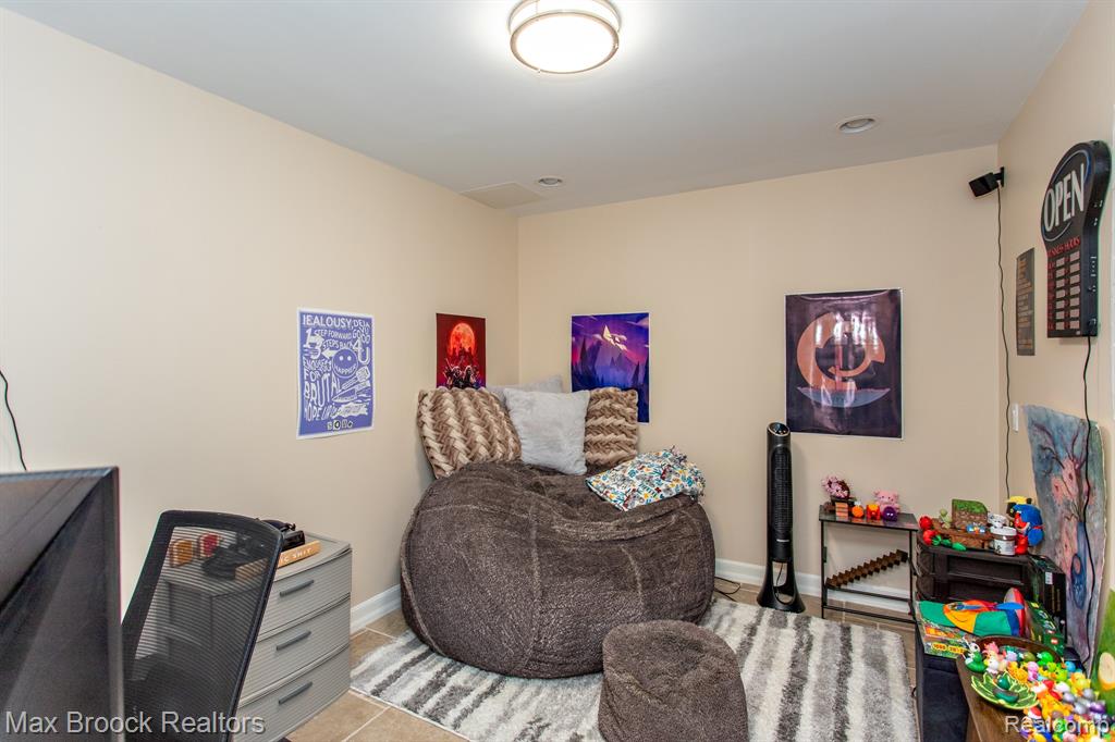 7080 Colony Drive, West Bloomfield, MI 48323 — Photo 67