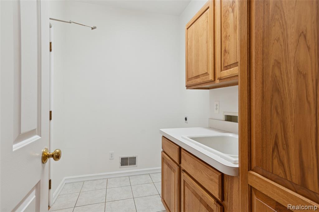 47691 Royal Pointe Drive, Canton, MI 48187 — Photo 22