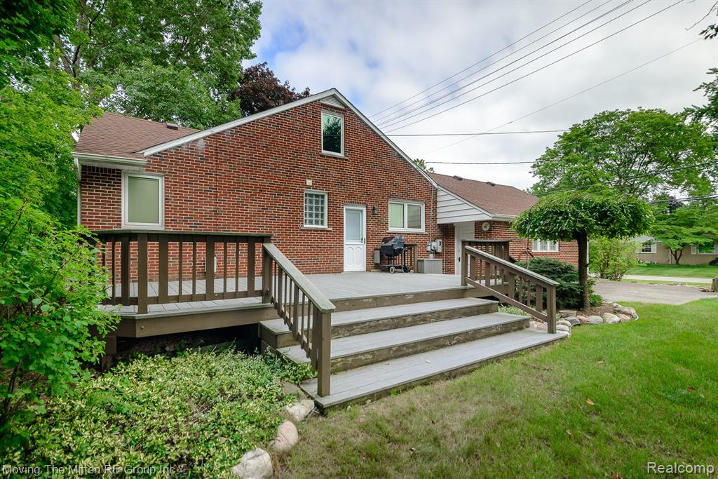 9205 Rocker Avenue, Plymouth, MI 48170 — Photo 34