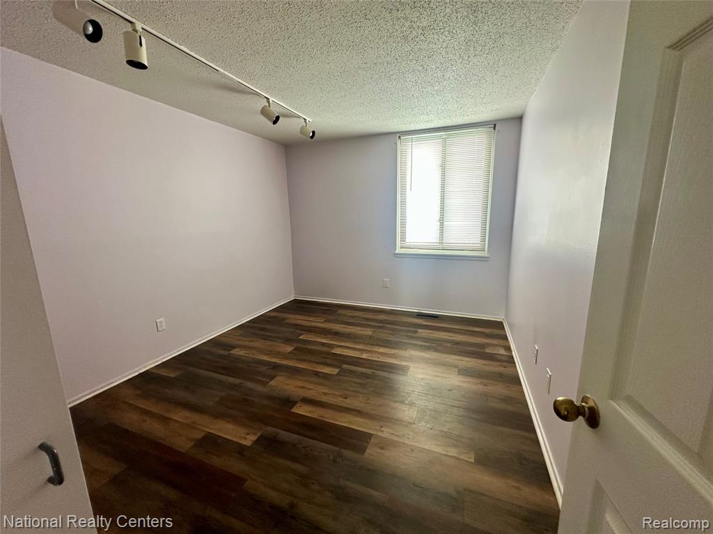 1744 Grove Road, A-101, Ypsilanti, MI 48198 — Photo 16