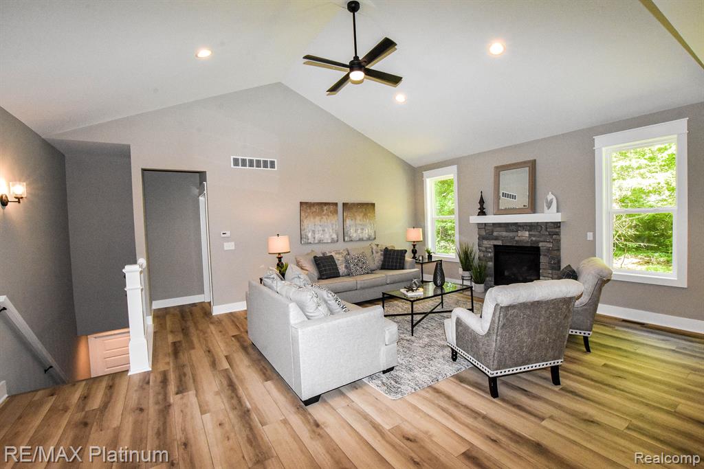 43 Candlelight Court, Brighton, MI 48114 — Photo 5