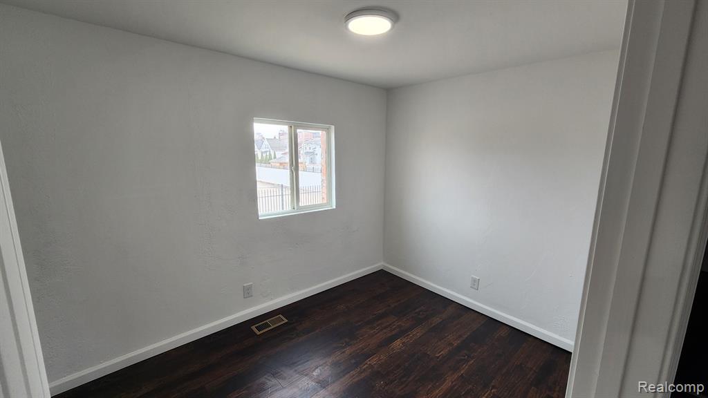 8529 W VERNOR, Detroit, MI 48209 — Photo 11