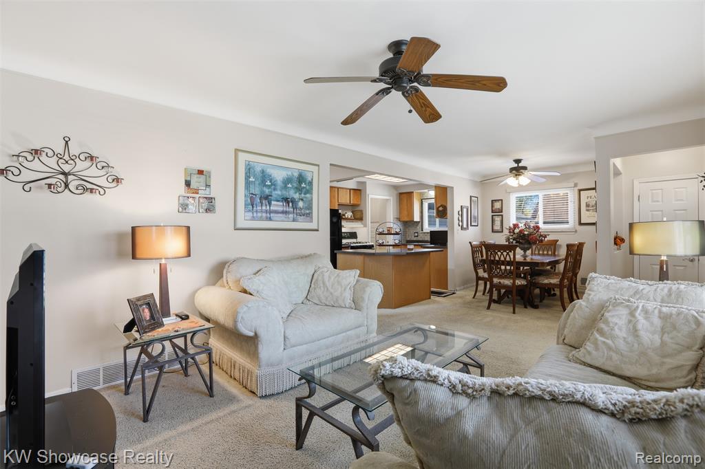 25715 Norfolk Street, Dearborn Heights, MI 48125 — Photo 6
