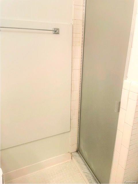 416 FOX HILLS Drive S, Bloomfield Hills, MI 48304 — Photo 26