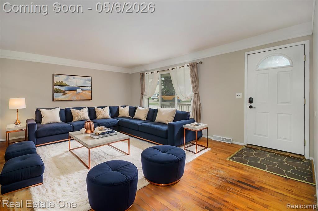 12161 Della Drive, Brighton, MI 48114 — Photo 9