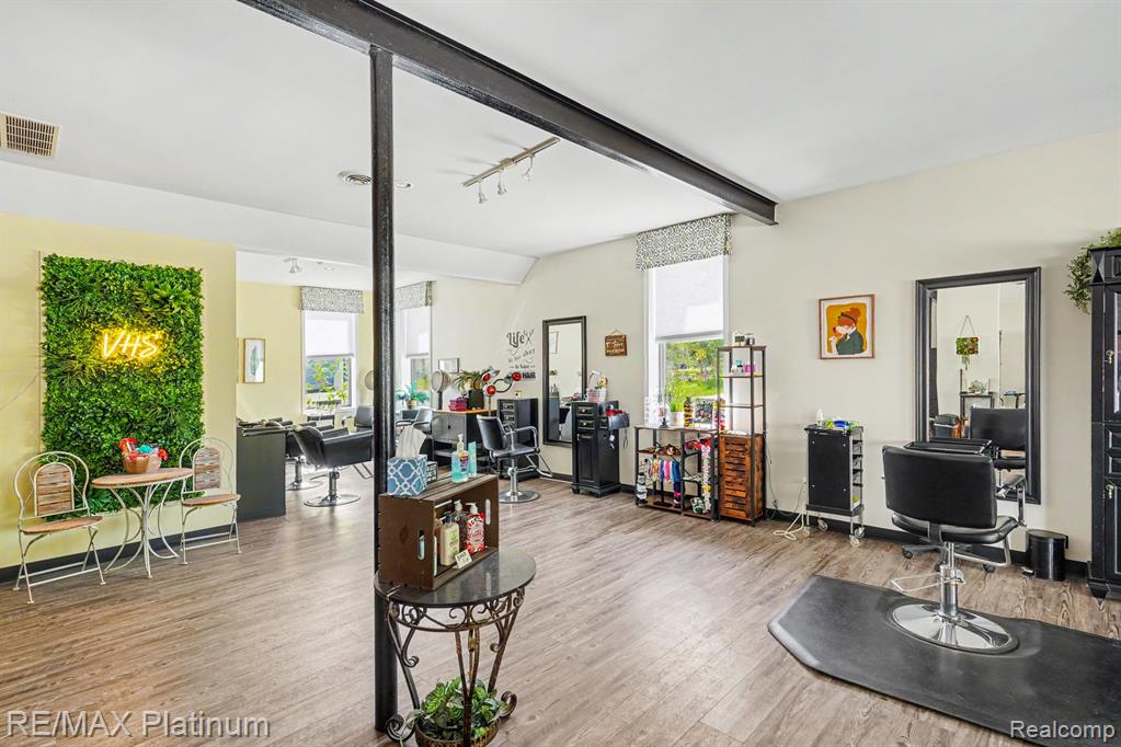 3552 Avon Street, Hartland, MI 48353 — Photo 40