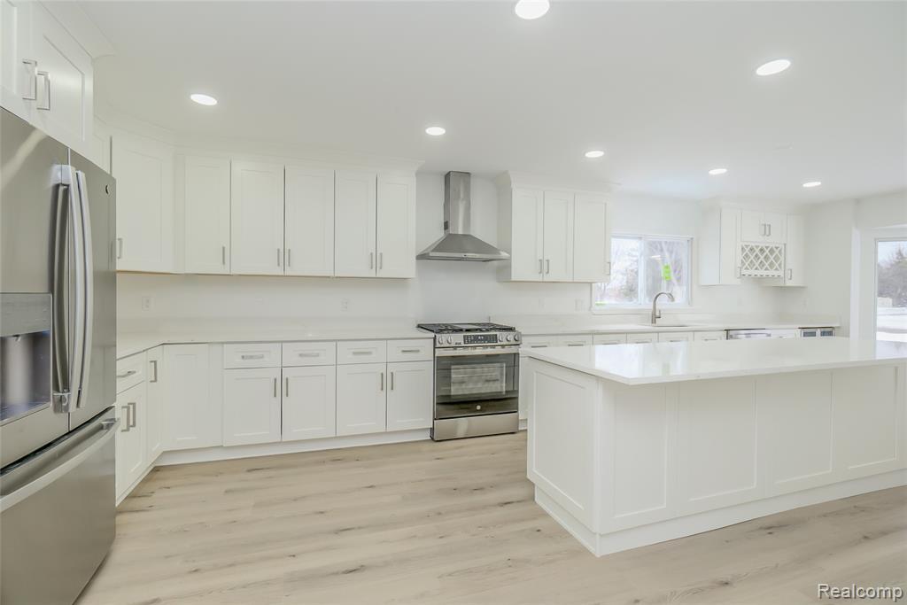 5590 Bayswater Road, West Bloomfield, MI — Photo 11