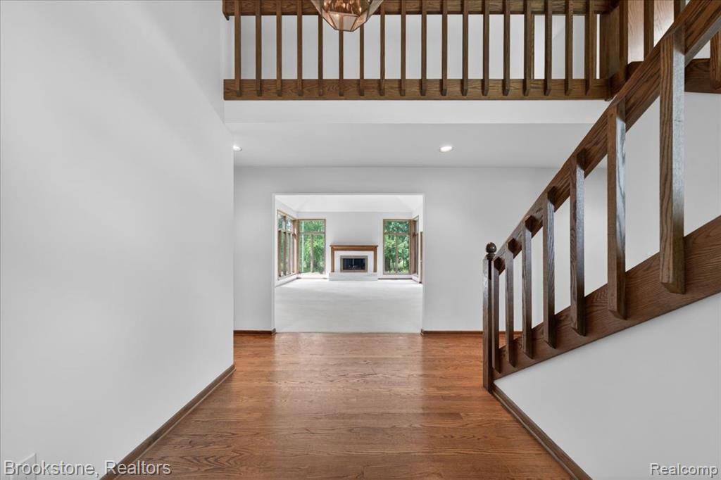 2610 Vanel Court, West Bloomfield, MI 48324 — Photo 6