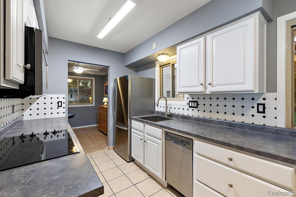 4535 Pinedale Avenue, Clarkston, MI — Photo 12