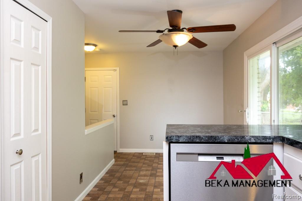 8040 Alton Street, Canton, MI 48187 — Photo 6