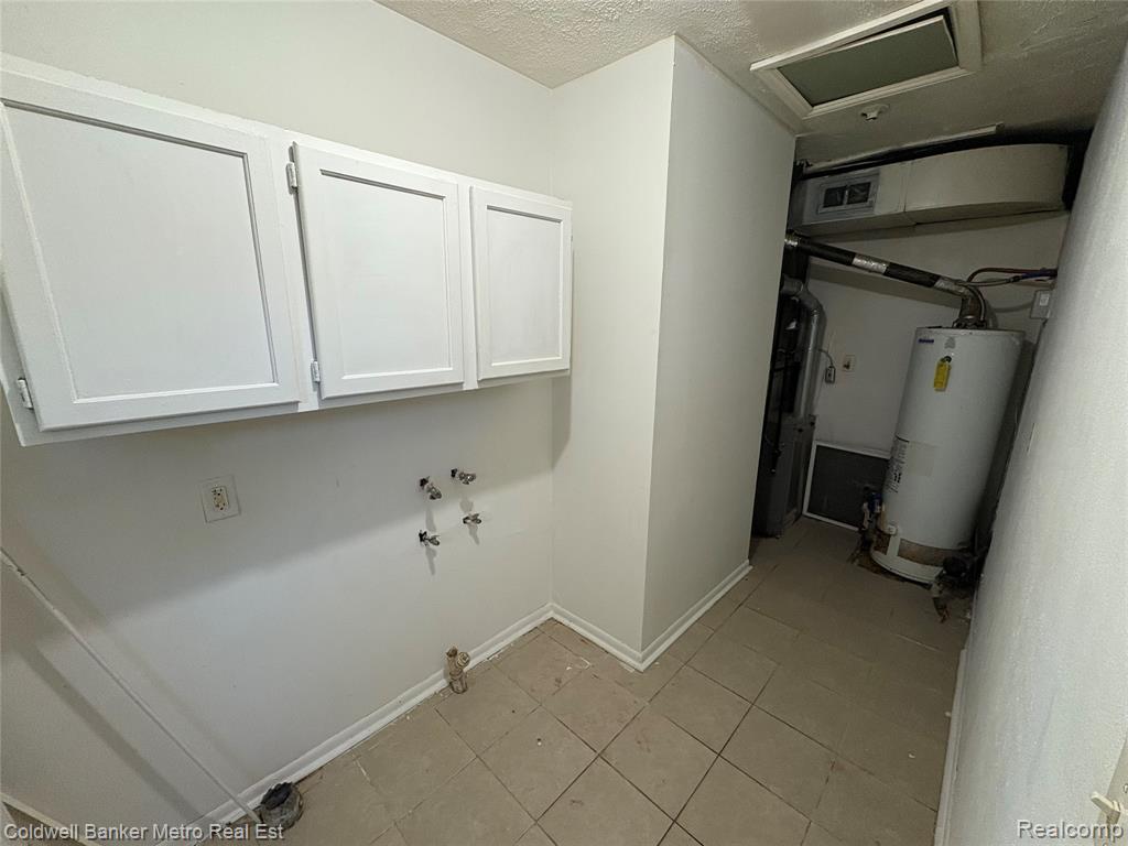 605 NEBRASKA Avenue, Pontiac, MI 48341 — Photo 11