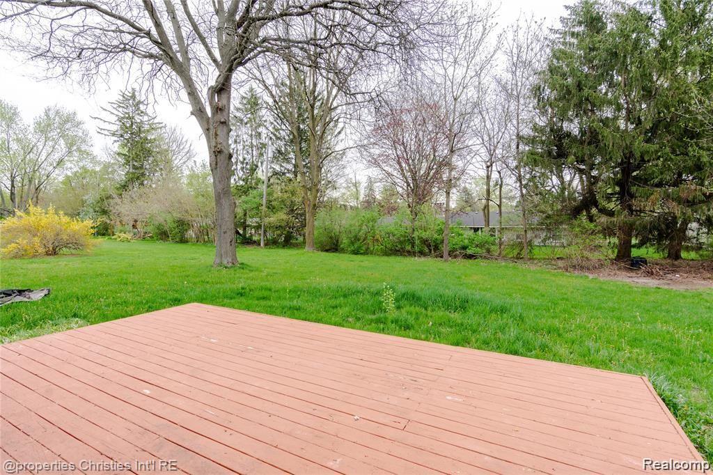 6881 W DARTMOOR Road, West Bloomfield, MI — Photo 4
