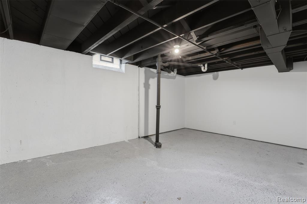 15230 Oakwood Drive, Oak Park, MI 48237 — Photo 40