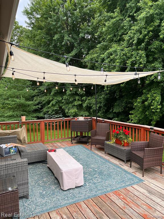 6581 WEDGEWOOD Court, Waterford, MI 48327 — Photo 27