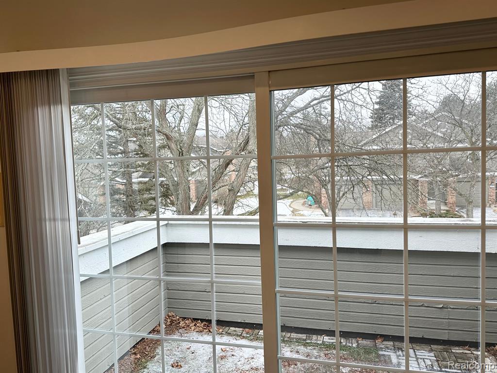 6655 HEARTHSIDE, West Bloomfield, MI — Photo 12