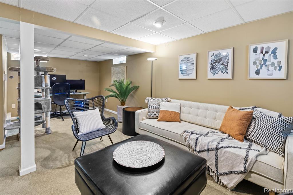 710 N VERNON Street, Dearborn, MI 48128 — Photo 24