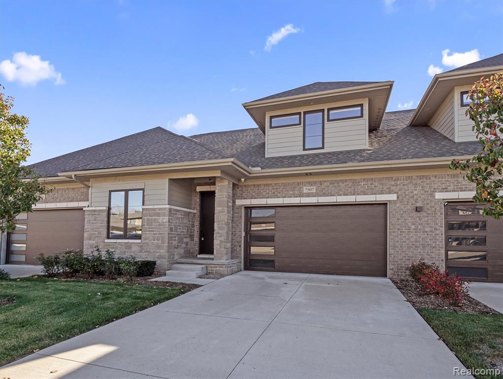7507 Gramercy Circle Circle, West Bloomfield, MI — front exterior