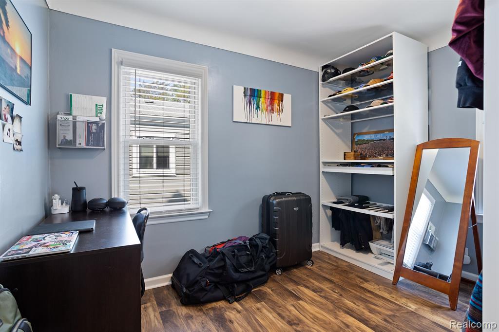 620 W KALAMA Avenue, Madison Heights, MI 48071 — Photo 11