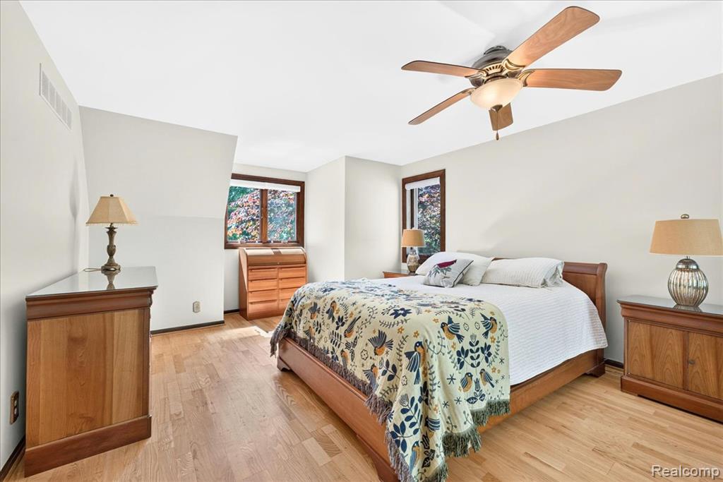 29498 E River Road, Grosse Ile, MI 48138 — Photo 39