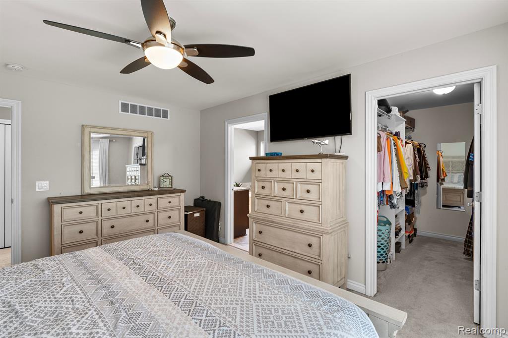 8032 IVY GLEN Park, White Lake, MI — Photo 16