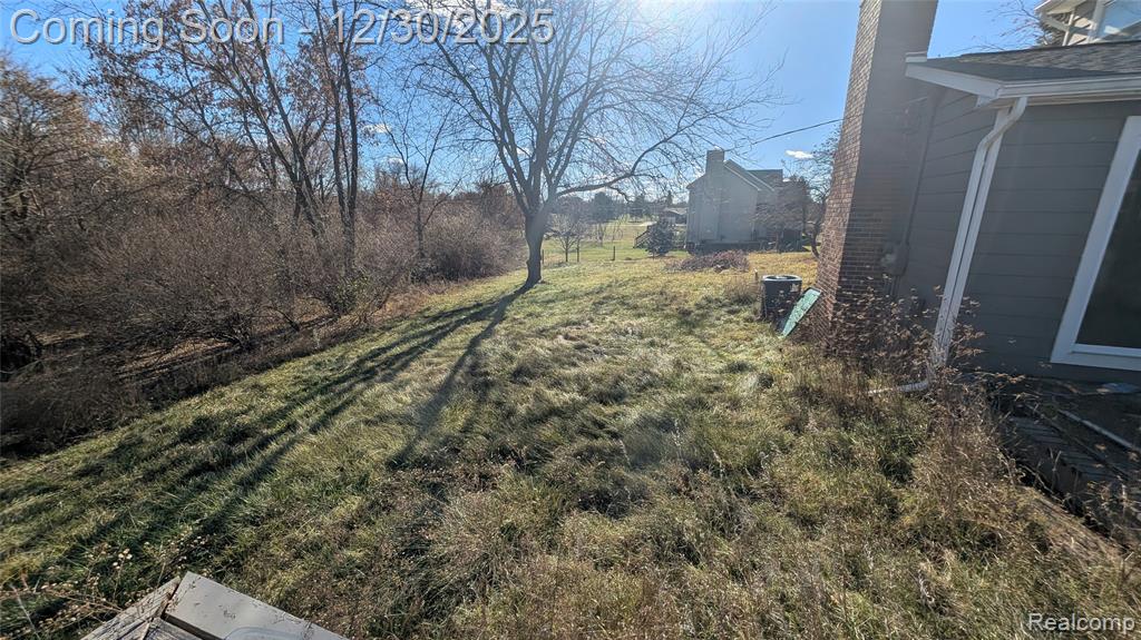 4109 Loves Creek Drive, Howell, MI 48843 — Photo 18