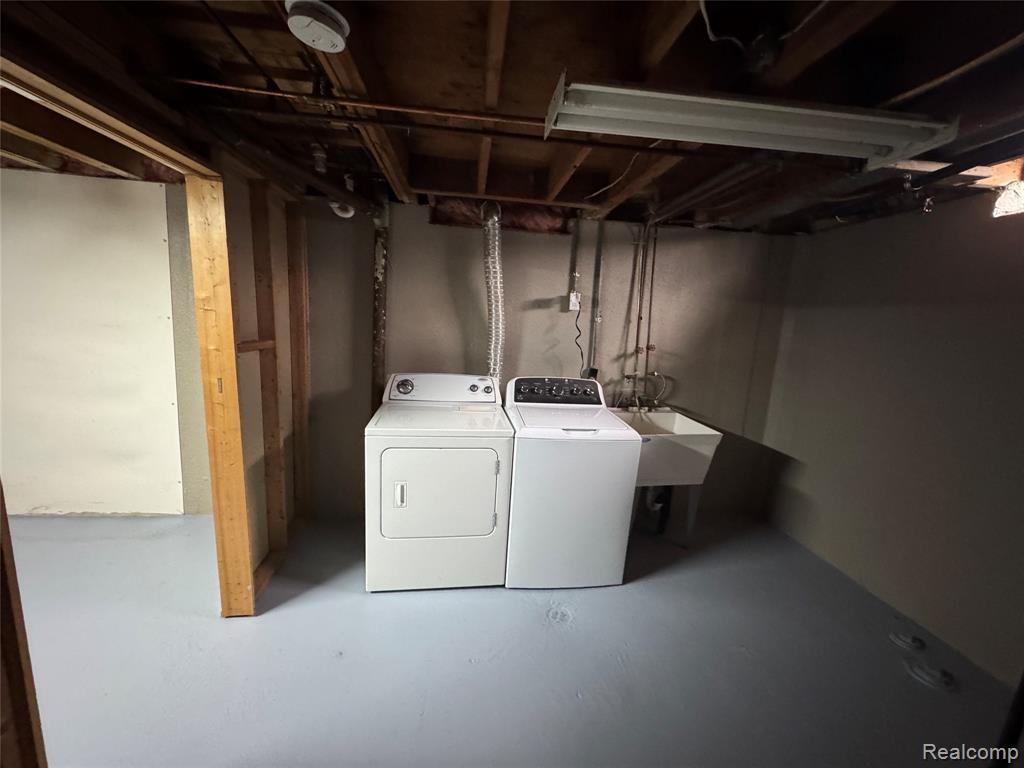 5722 CENTRALIA Street, Dearborn Heights, MI 48127 — Photo 15
