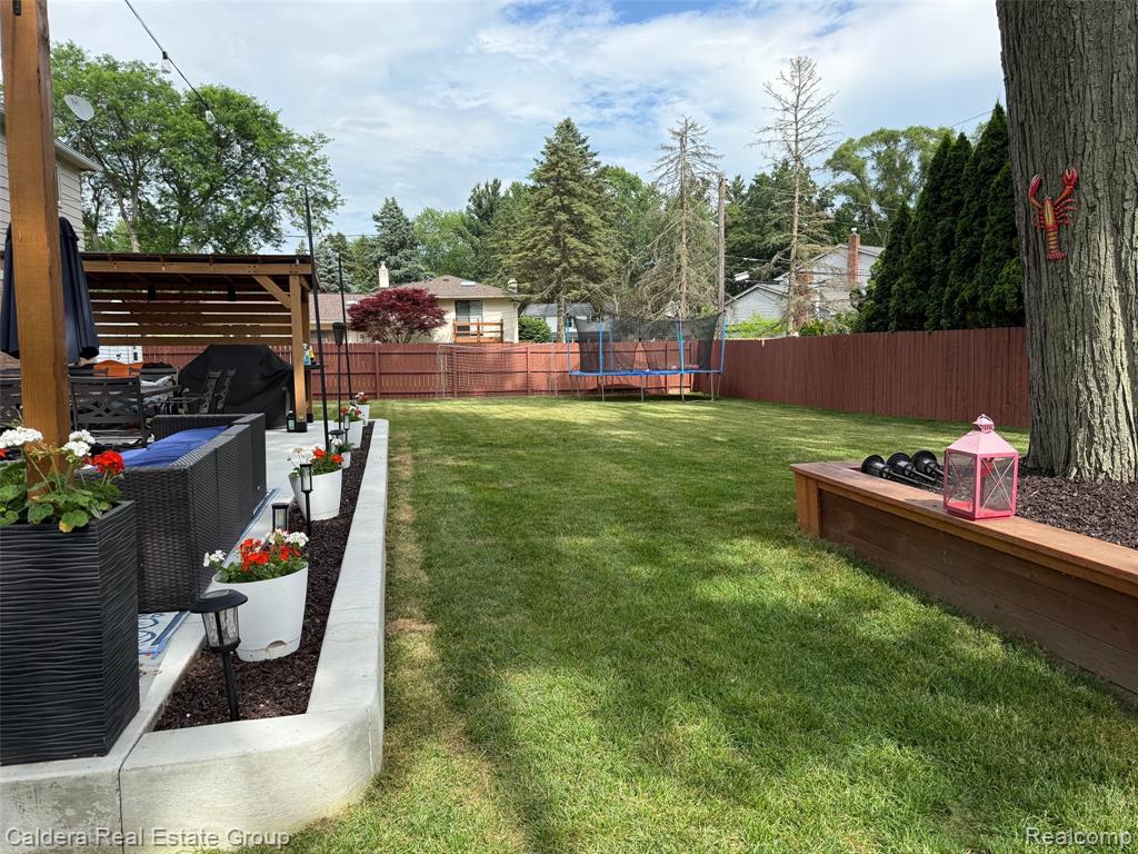 5920 Montgomery Drive, Utica, MI 48316 — Photo 56