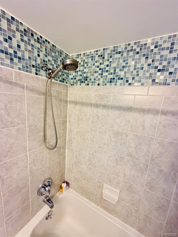 992 KEY WEST Drive, Clawson, MI — Photo 24