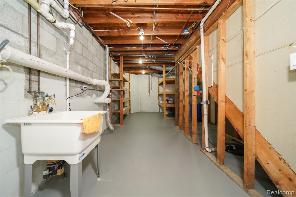 4865 Huston Drive, Lake Orion, MI — Photo 67