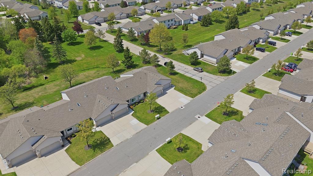 53199 Pineridge Drive, New Baltimore, MI — Photo 27