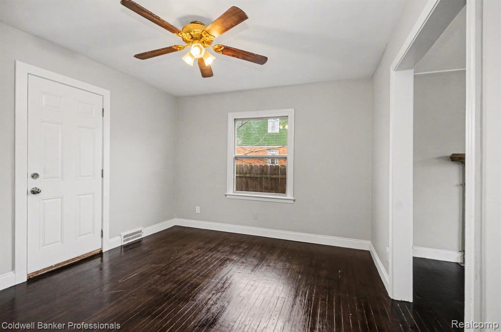 5266 Devonshire Road, Detroit, MI 48224 — Photo 7