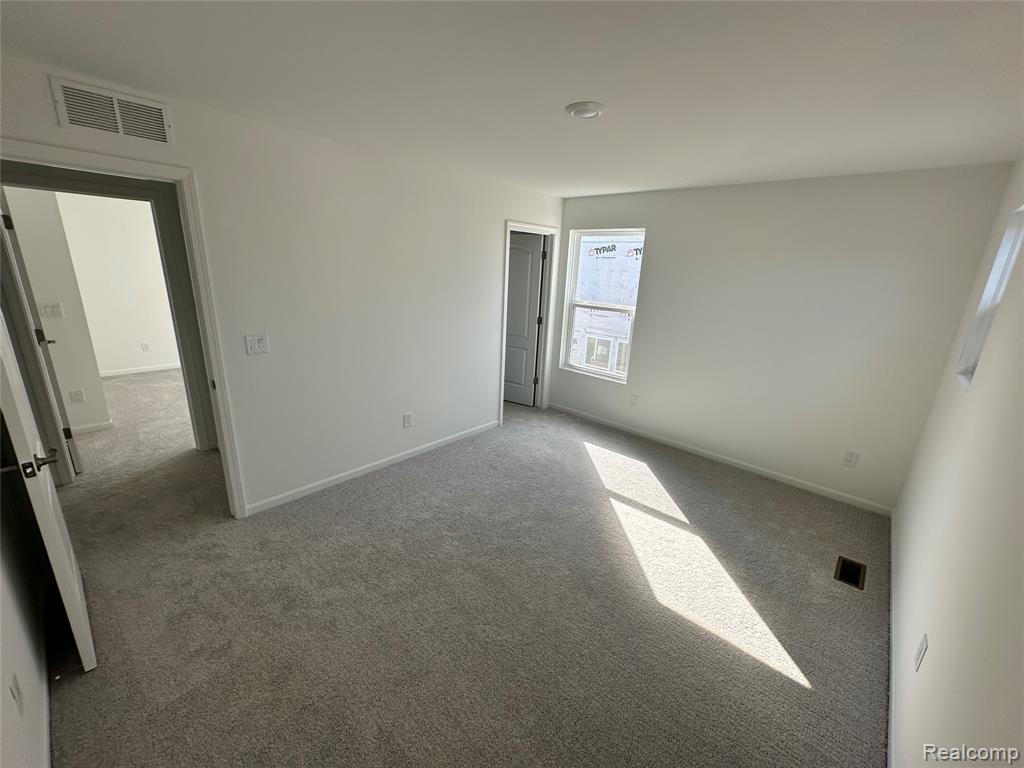 59579 Schuss Gully Drive, New Hudson, MI 48165 — Photo 11