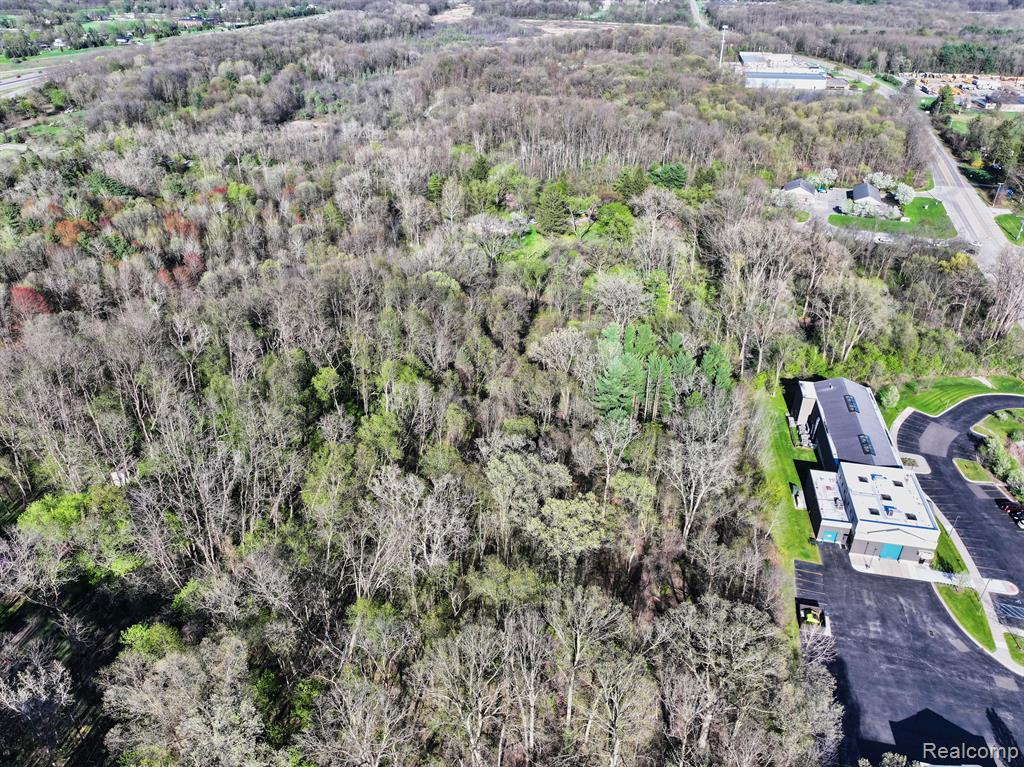 5920 PLEASANT VALLEY Road, Brighton, MI 48116 — Photo 26