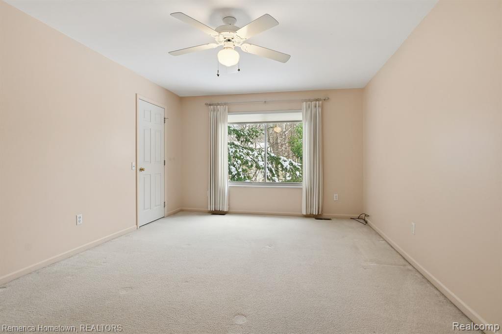 8930 Twin Lakes Drive, White Lake, MI — Photo 17