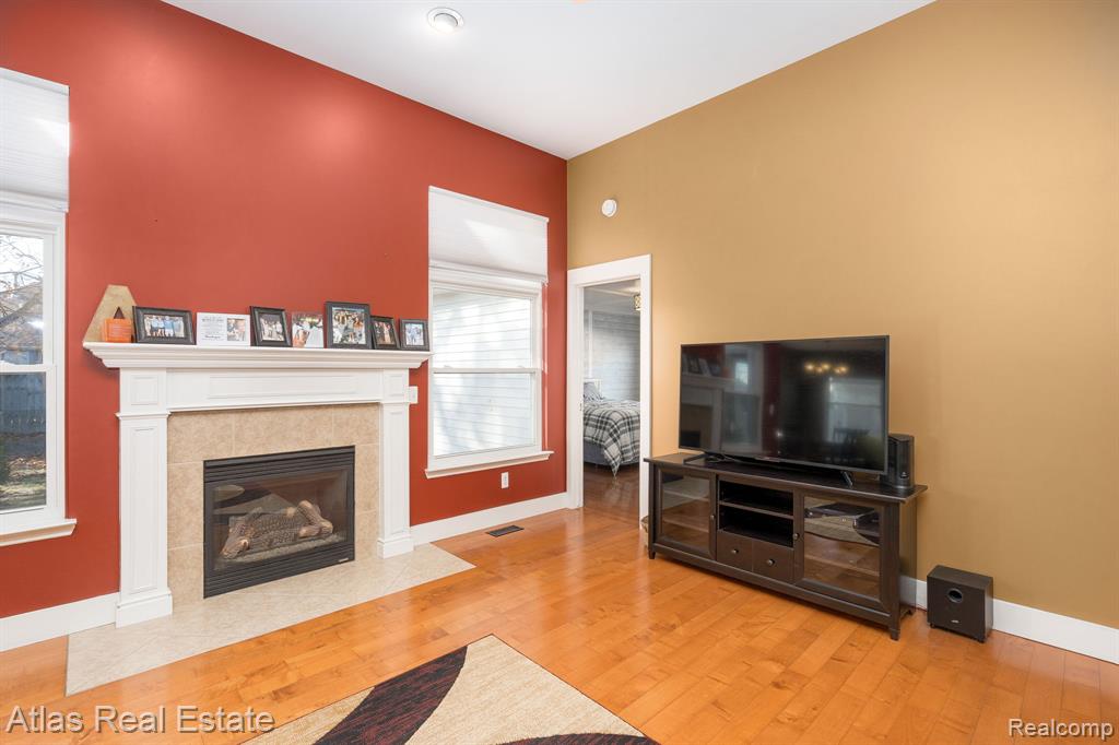 4400 Pebble Creek Boulevard, Burton, MI 48439 — Photo 14