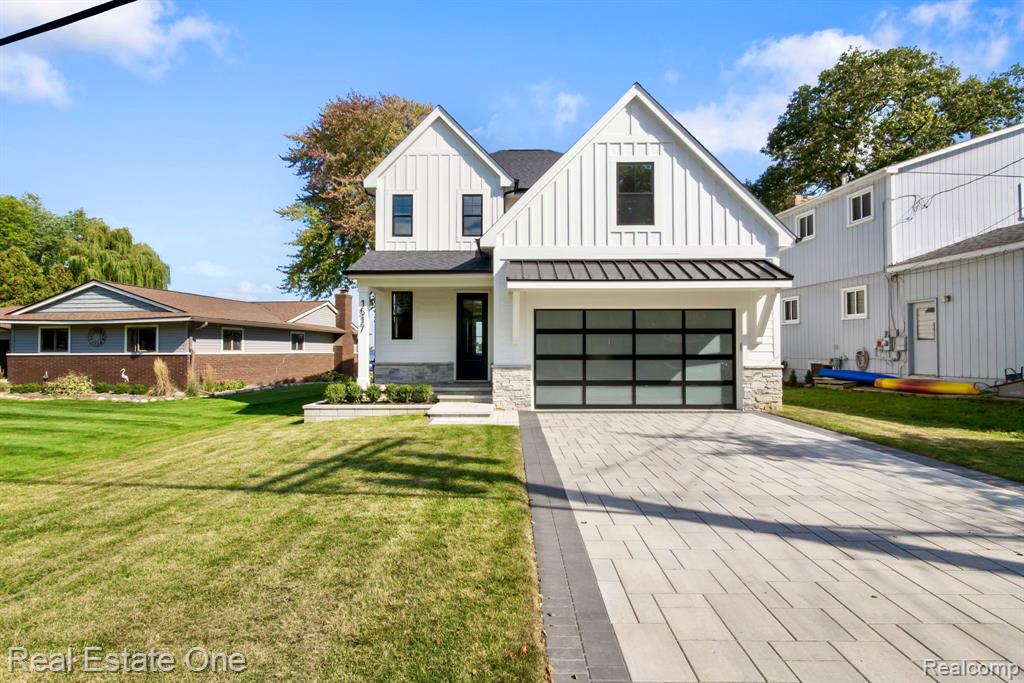1517 KESSLER Avenue, Keego Harbor, MI 48320 — front exterior