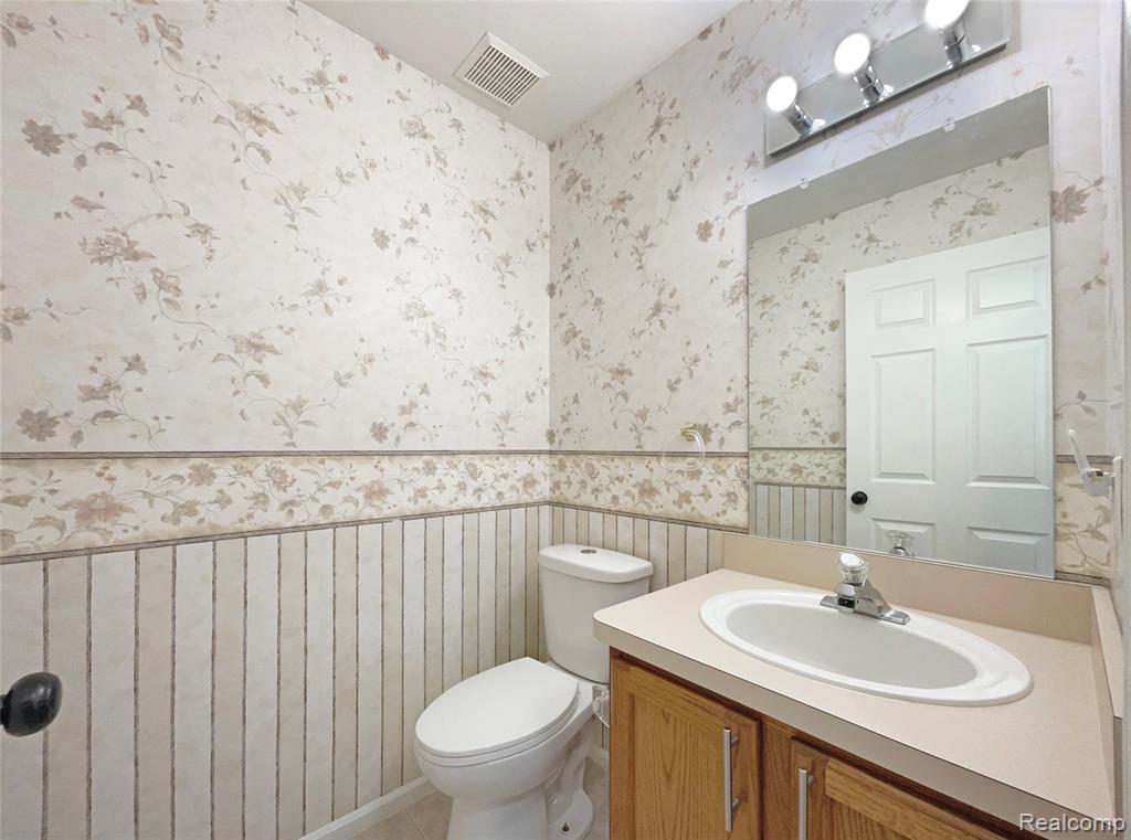 4049 Kimberly Drive, Canton, MI 48188 — Photo 5